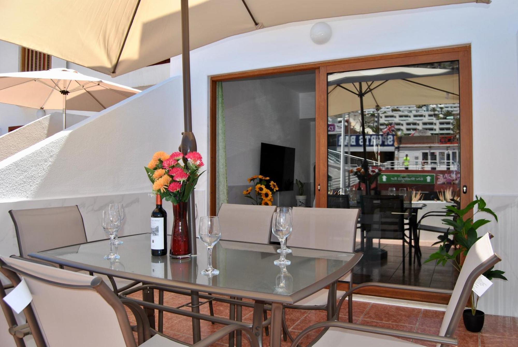 Montecarlo 35 And 45 First Row With Air Conditioning&wi-fi And Sound Insulation